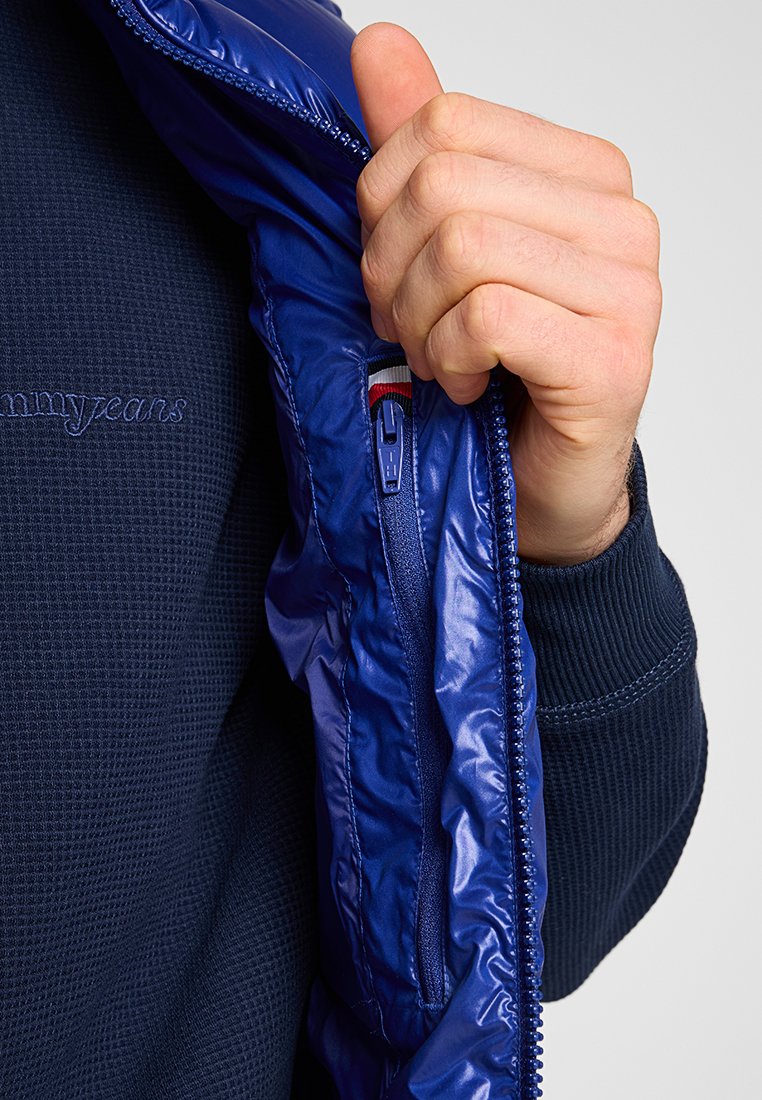 Tommy Hilfiger Weste Media 7