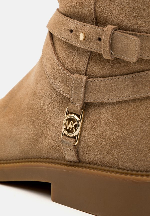 MICHAEL Michael Kors ABIGAIL BOOT