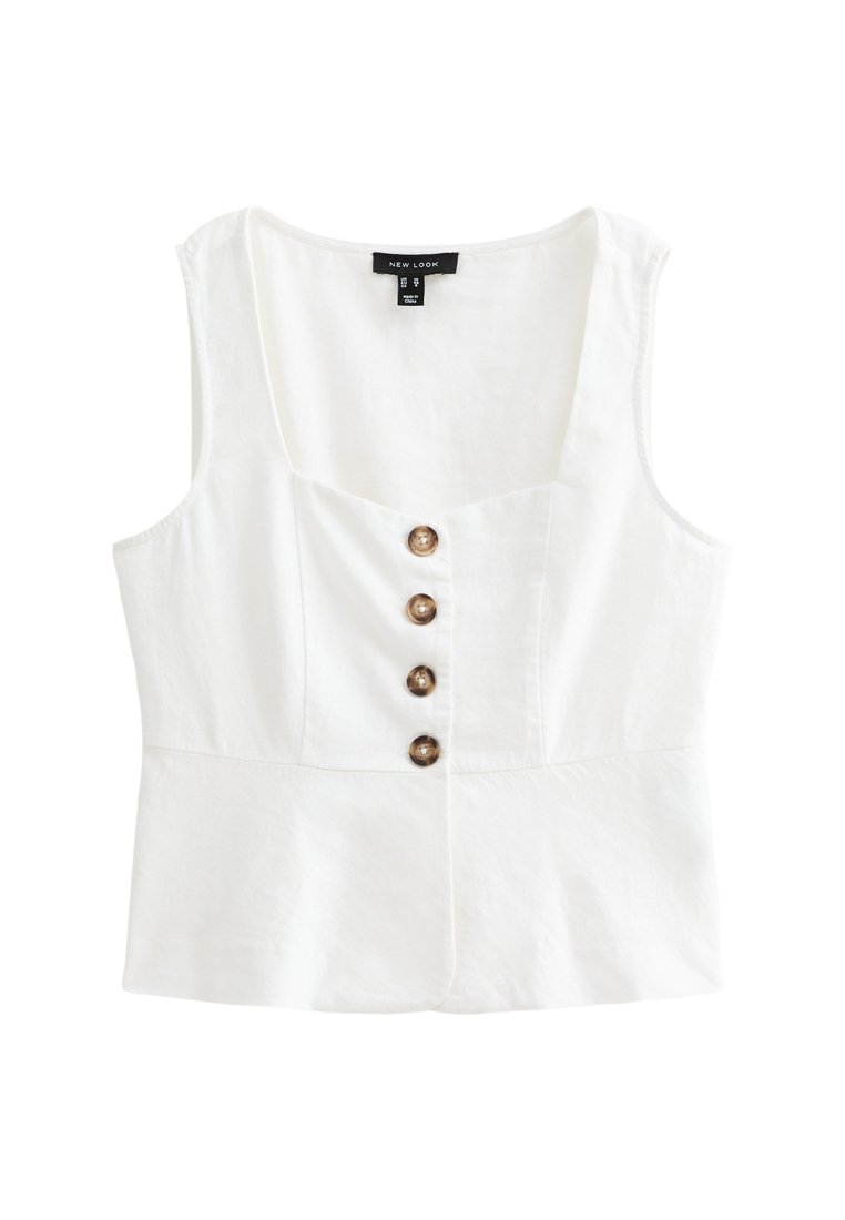 Weißes Leinen-Crop-Top mit quadratischer Ausschnitt, das an der Vorderseite mit fünf braunen Knöpfen versehen ist und breite Träger hat.