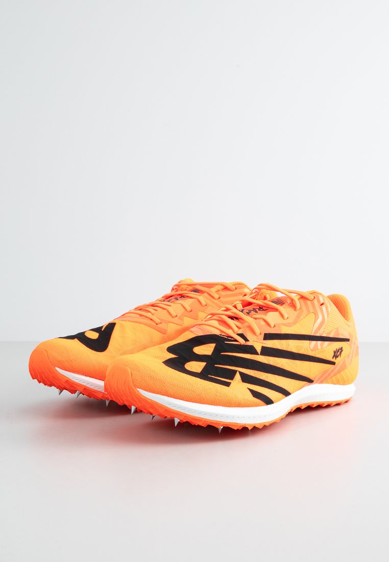 New Balance XC7