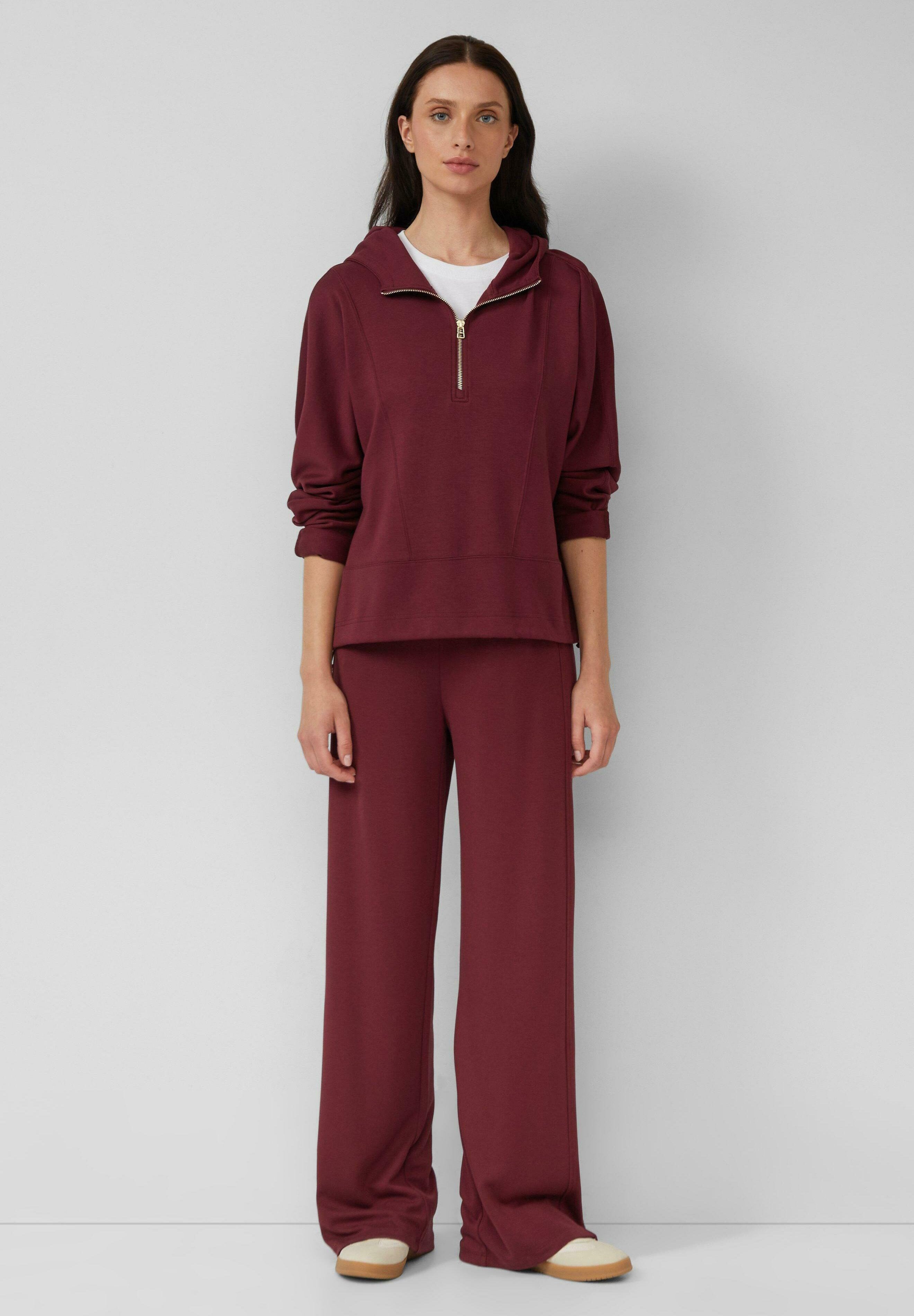 IM RELAXED FIT MIT WEITEM  Media 2