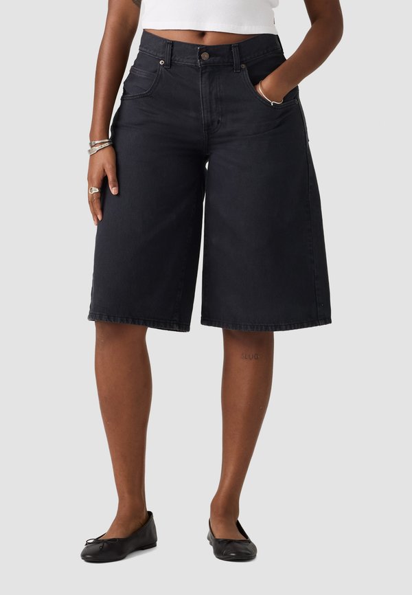 Levi's® SUPER BAGGY JORT - Denim shorts - chipped black oyster