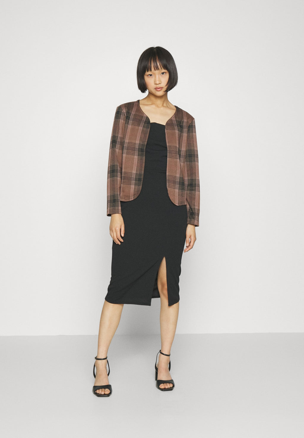WAL G PETITE BRODY CURVE NECK MIDI