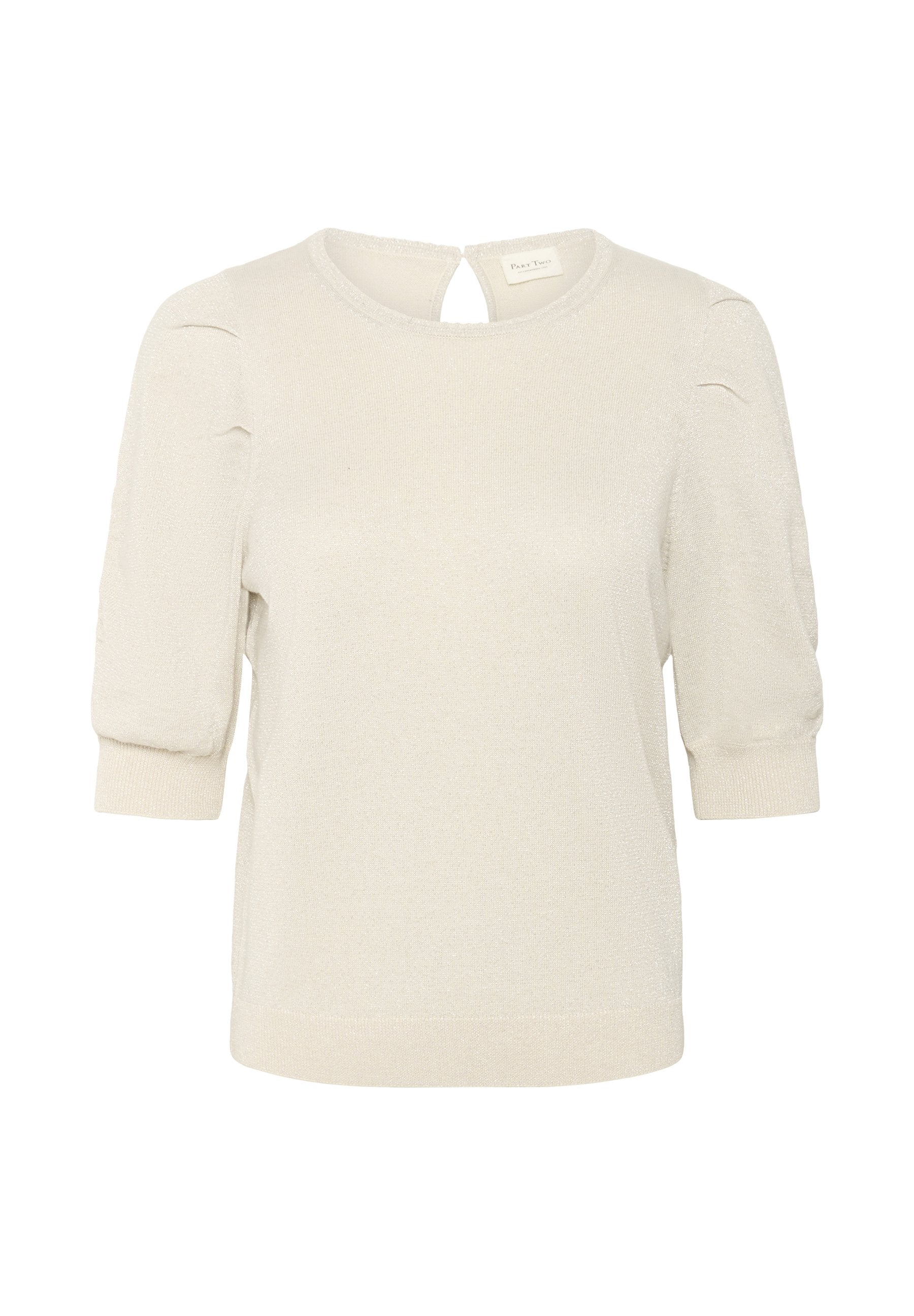 Kurzärmeliger, cremefarbener Pullover mit strukturiertem Stoff, leichten Puffärmeln und einem Schlitzdetail am Rücken.