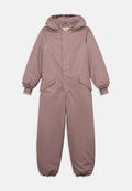 Einschließlich mauvefarbener Overall für Kinder mit Kapuze, elastischen Bündchen, einem Frontreißverschluss, der von einer Klappe verborgen wird, und zwei Taschen mit Klappen an den Hüften.
