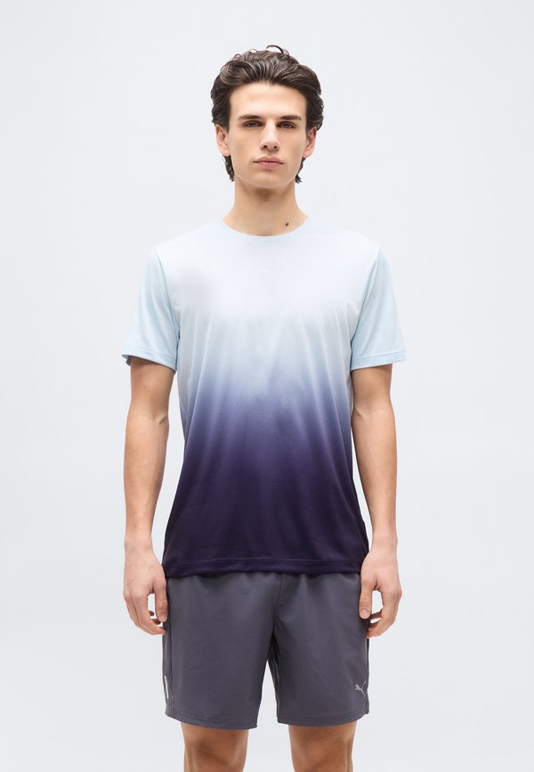 Puma PUMA X HYROX GRAPHIC TEE - Sports T-shirt - lucite/deep plum