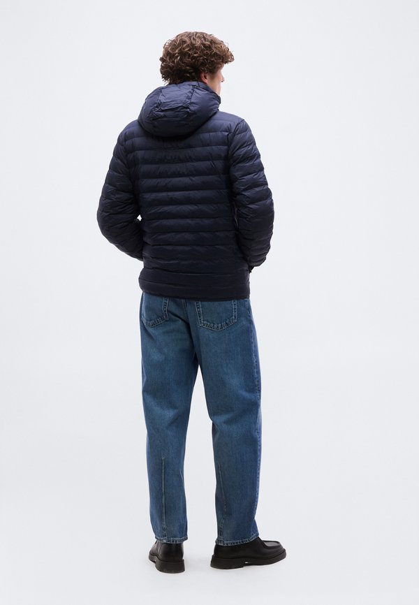 Calvin Klein HOODED CHANNELED PUFFER