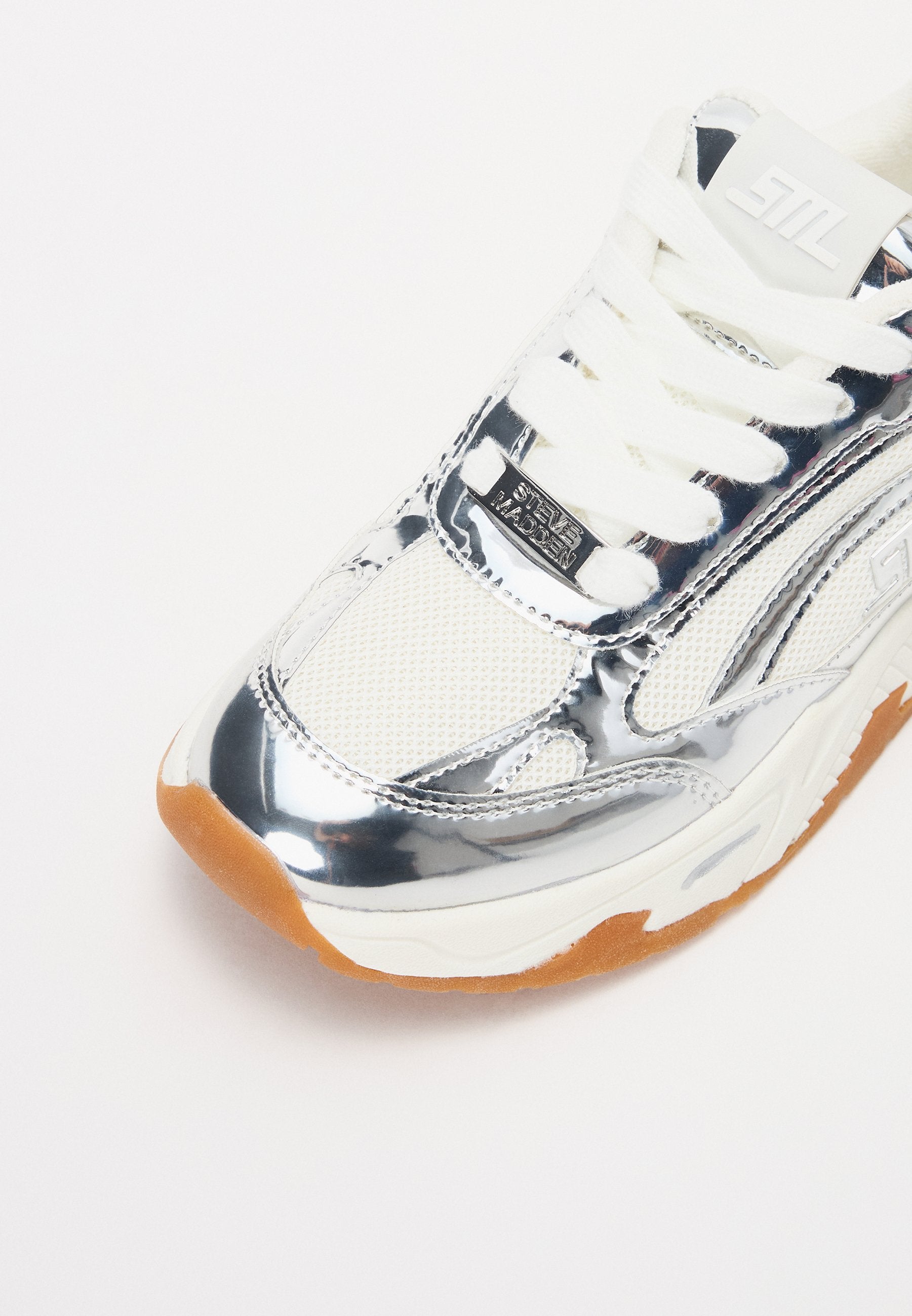 Steve Madden SNEAK PEAK