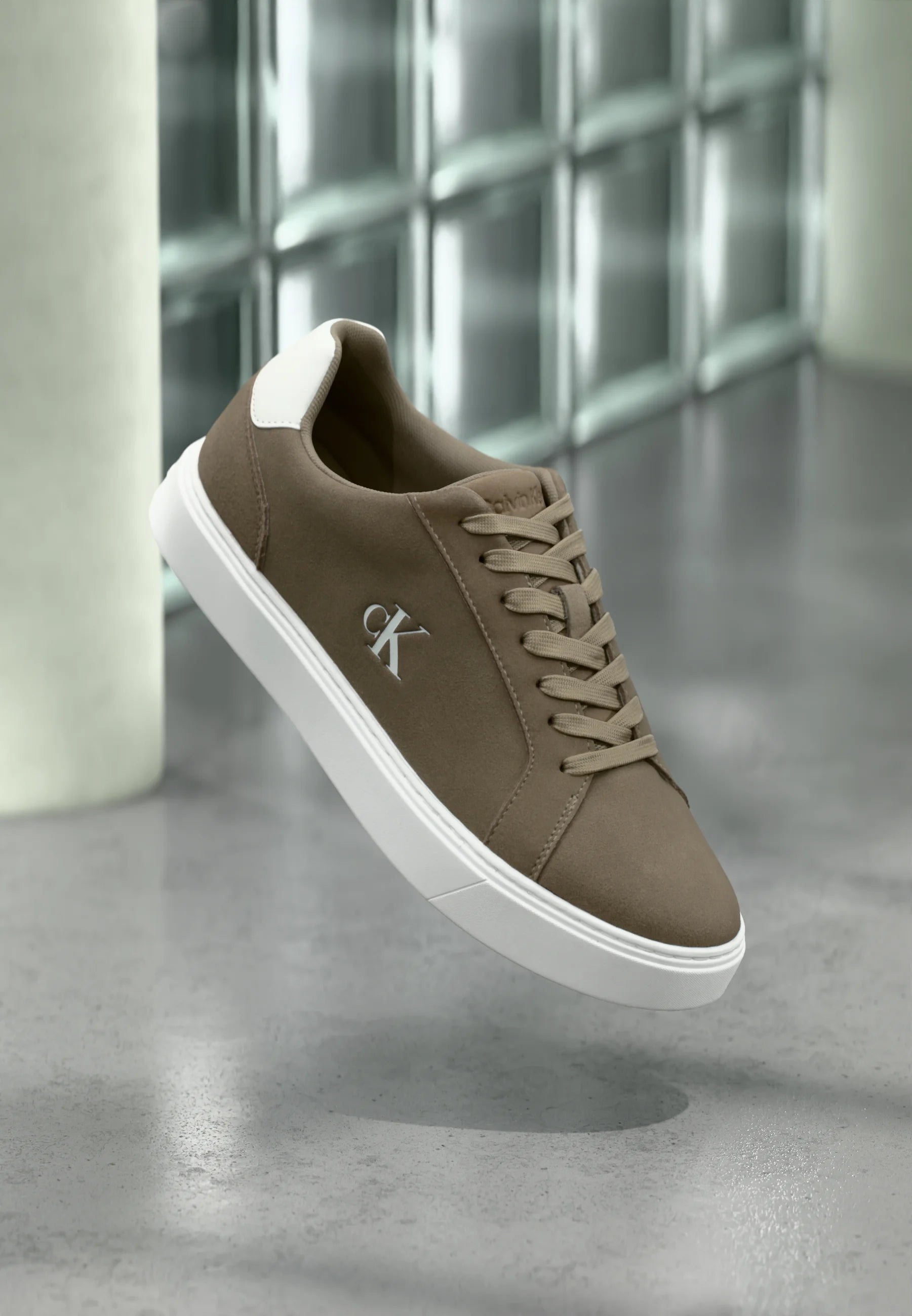 Calvin Klein Jeans CLASSIC CUPSOLE LACEUP - Trainers - desert taupe/bright white