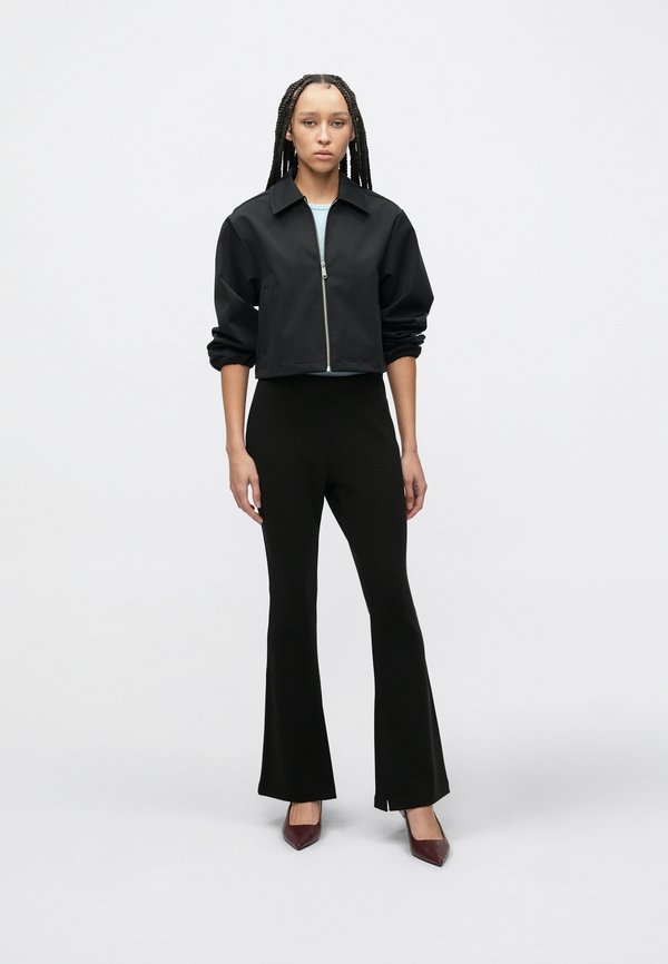Calvin Klein TAILORED PULL ON FLARE PANT