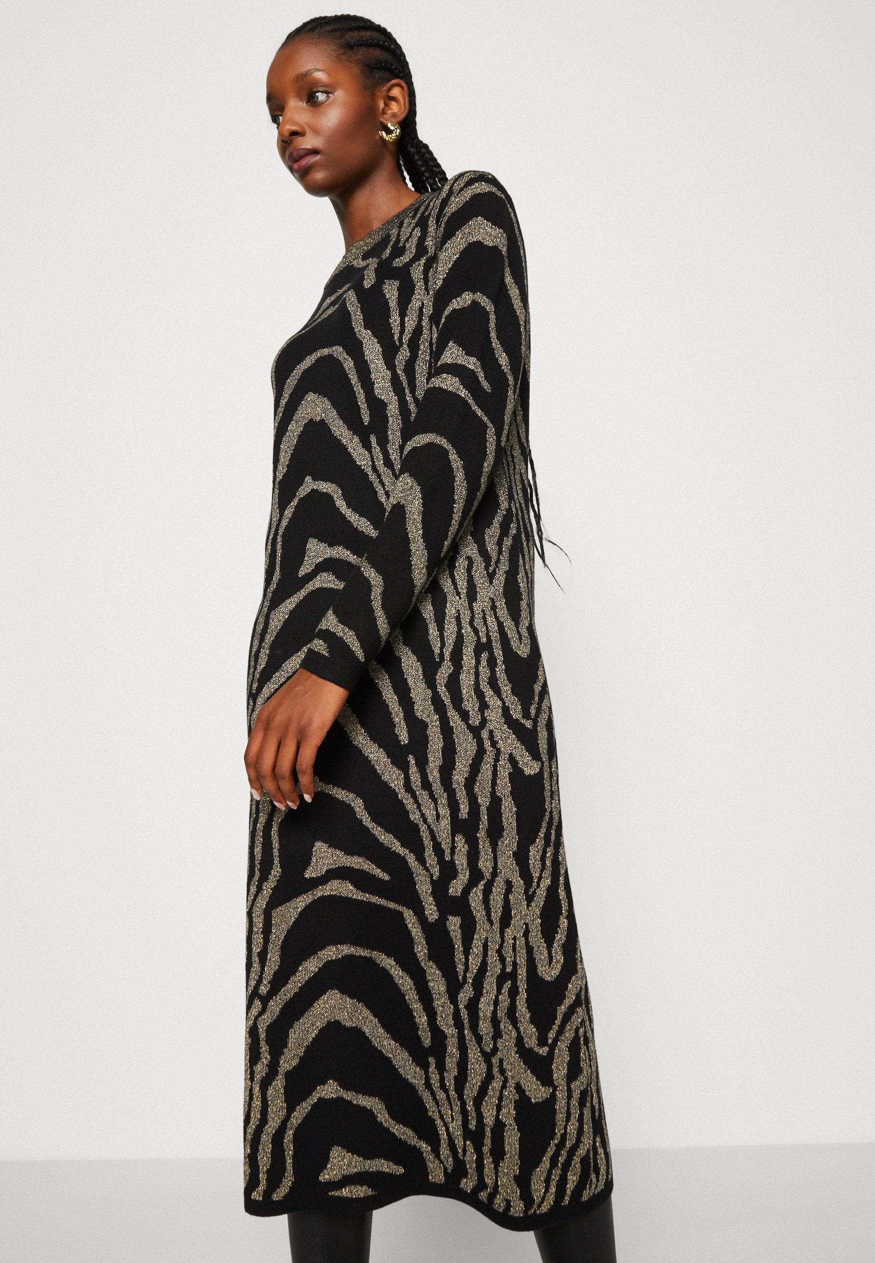 ONLRIKKE GLITTER DRESS Media 5