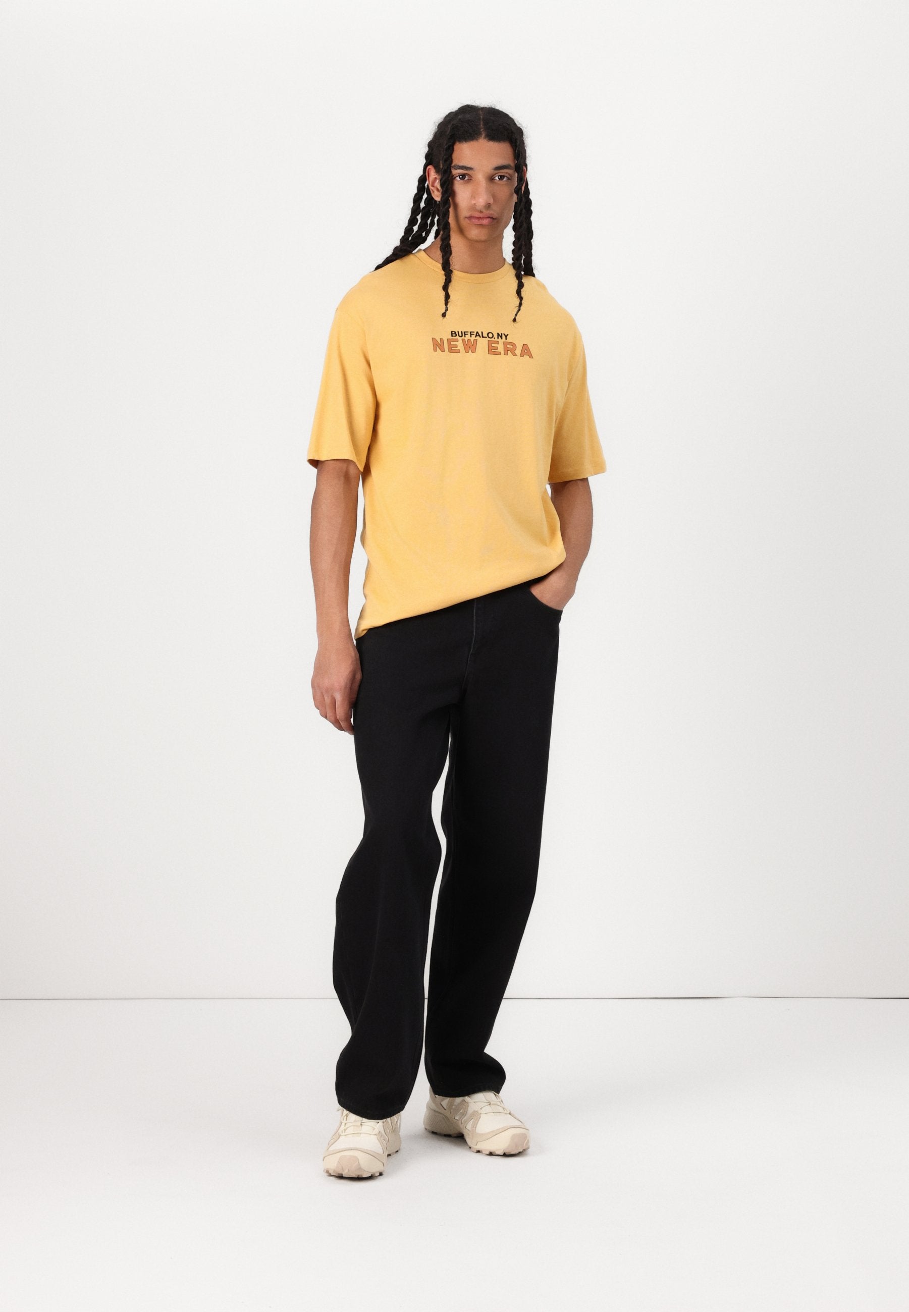 New Era VACATION GRAPHIC TEE