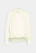 BCBGMAXAZRIA