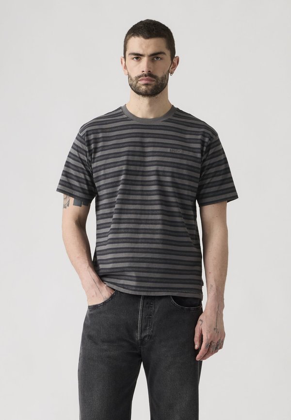 Levi's® VINTAGE TEE