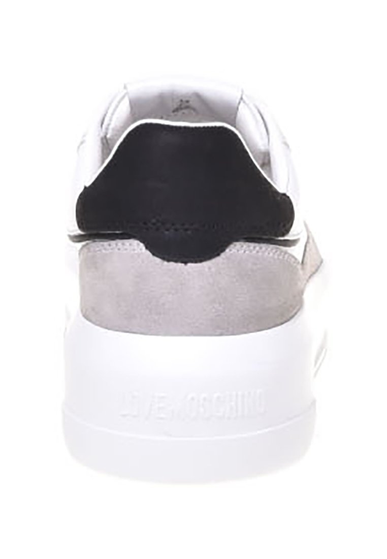 Love Moschino