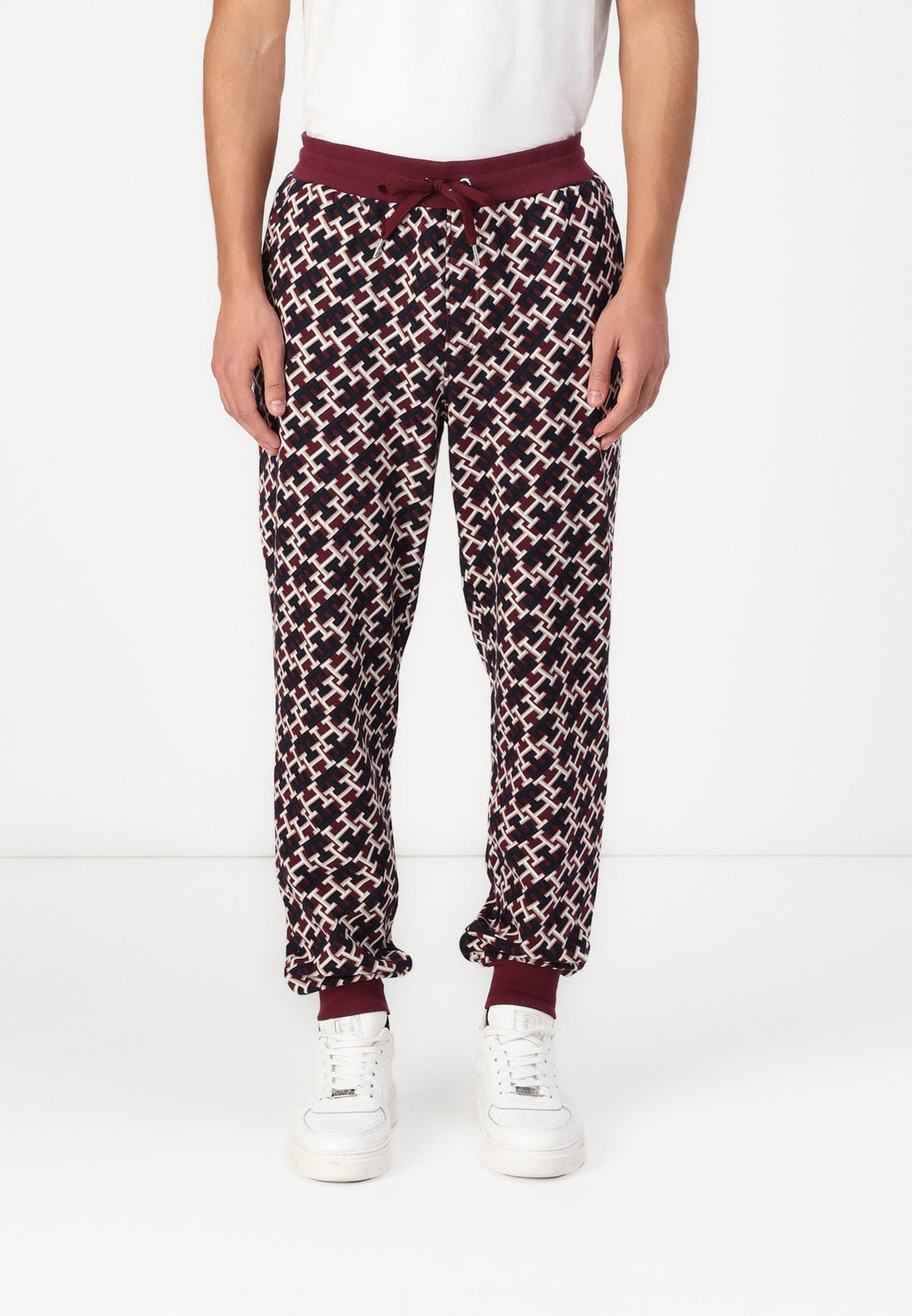 MONOGRAM UNISEX Media 2