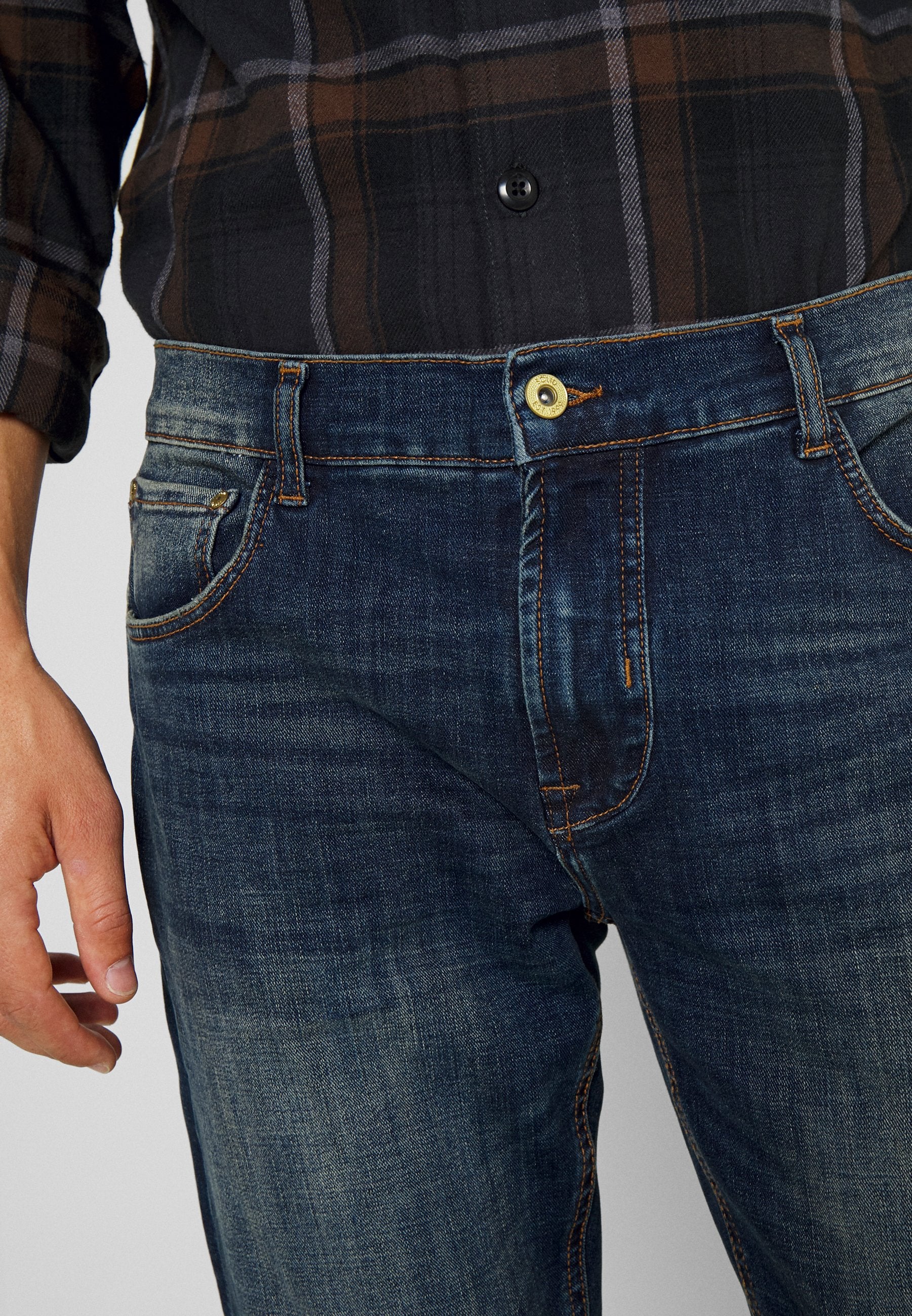 SDTOMY SLIM FIT DENIM Media 5