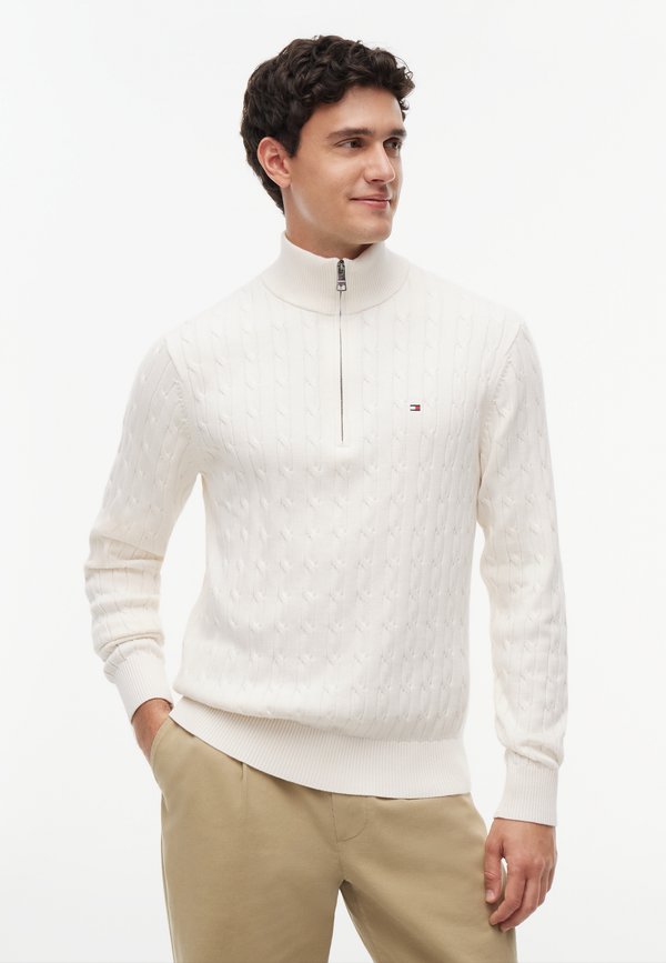 Tommy Hilfiger CLASSIC CABLE ZIP MOCK - Jumper - ivory petal