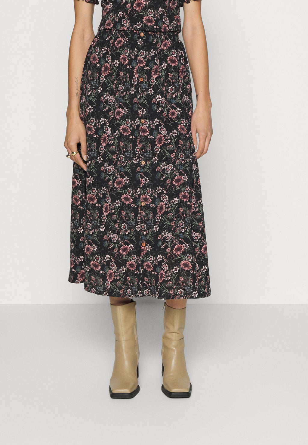 ONLY Tall ONLPELLA BUTTON SKIRT