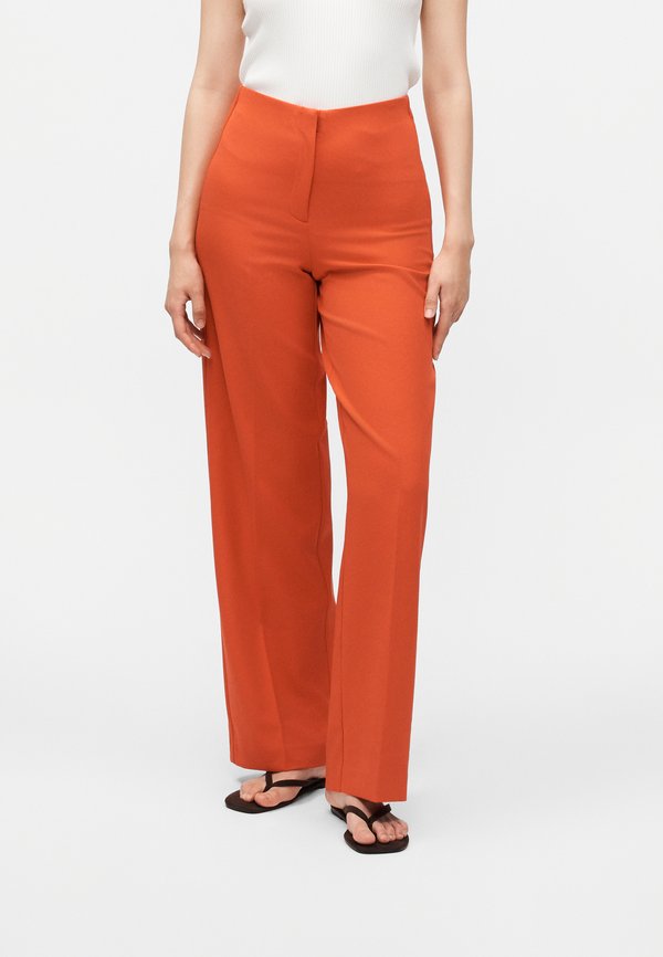 Vero Moda Tall VMMAYLI WIDE PANT - Trousers - poinsettia