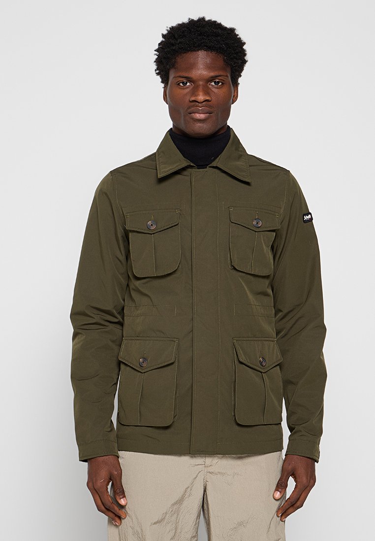 Olivengrüne, leichte Jacke mit Kragen, vier Fronttaschen und Knopfverschlüssen. Verfügt über eine glatte, matte Textur.