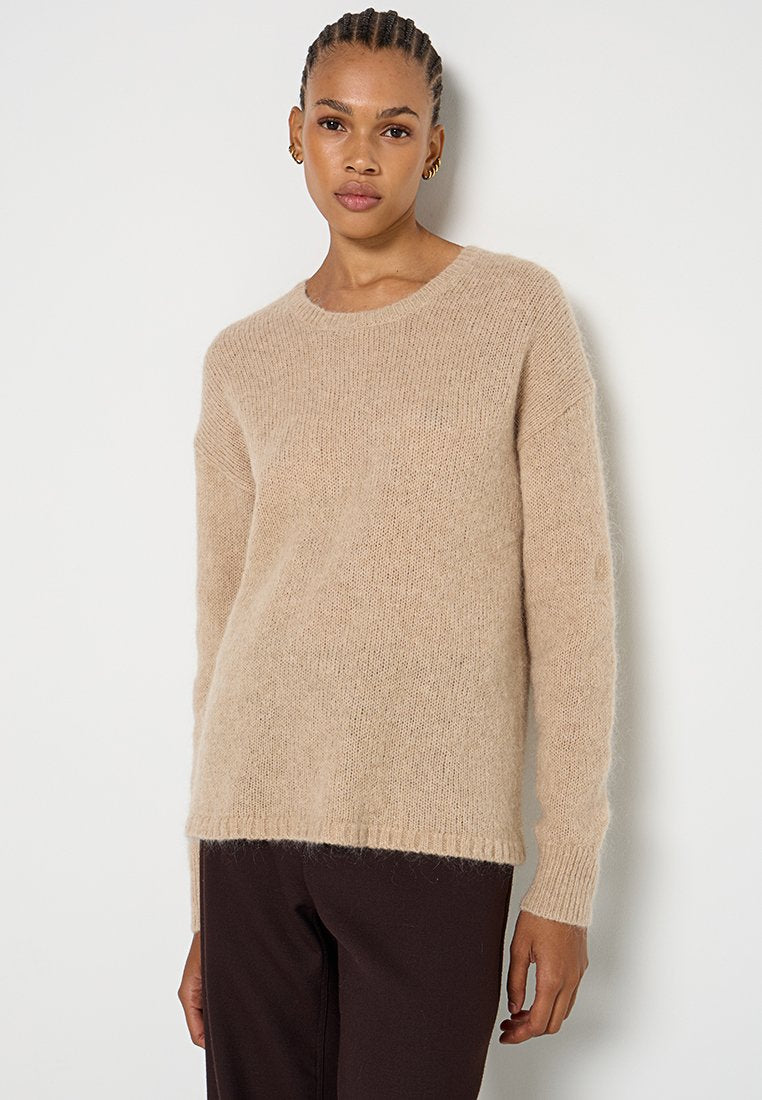 By Malene Birger BRIELLA