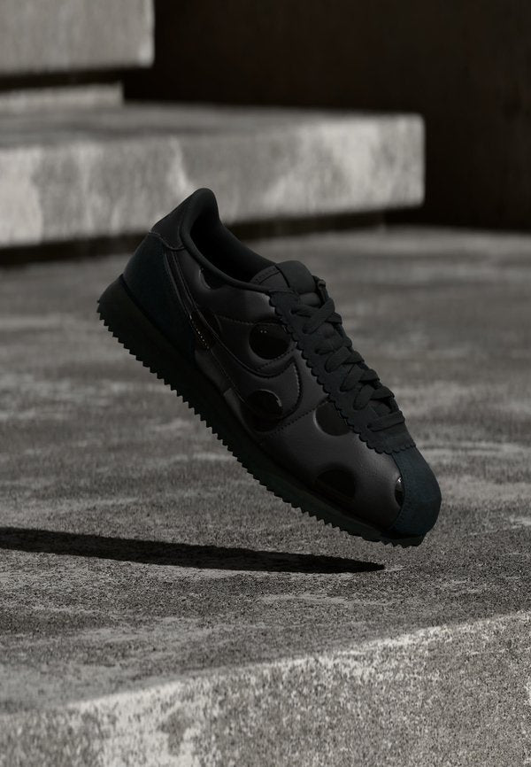 Nike Sportswear CORTEZ DOT - Trainers - black