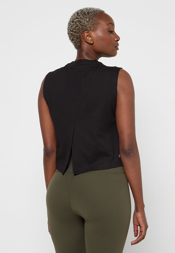Lacoste Sport