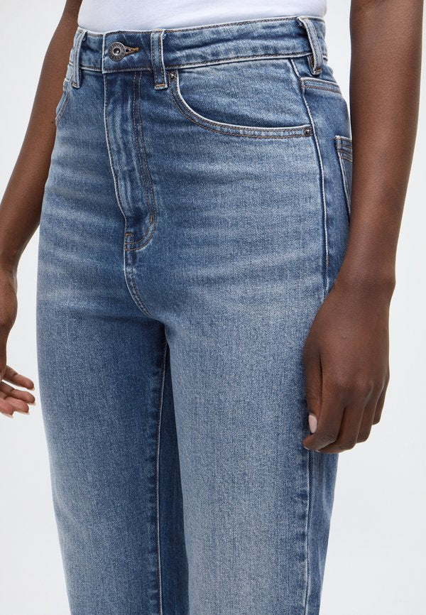 Bardot LENNA STRAIGHT LEG JEAN