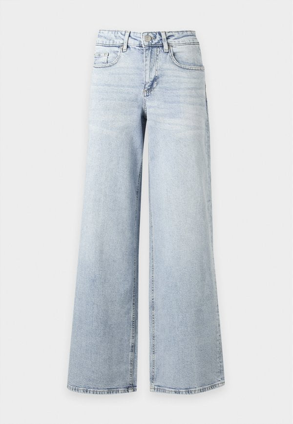 Vero Moda VMSANDIE - Wide Leg - light blue denim