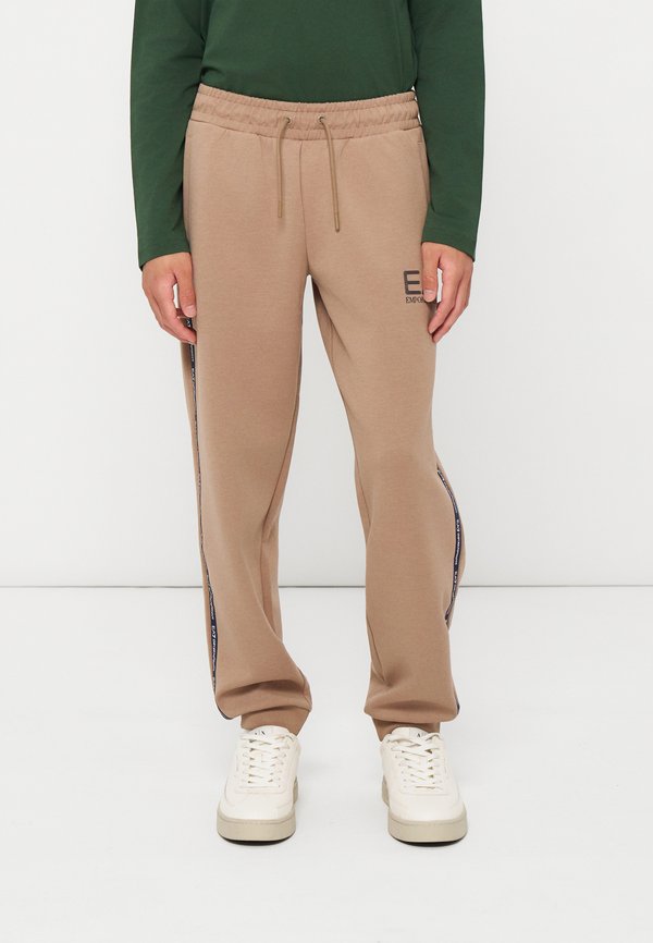 EA7 Emporio Armani
