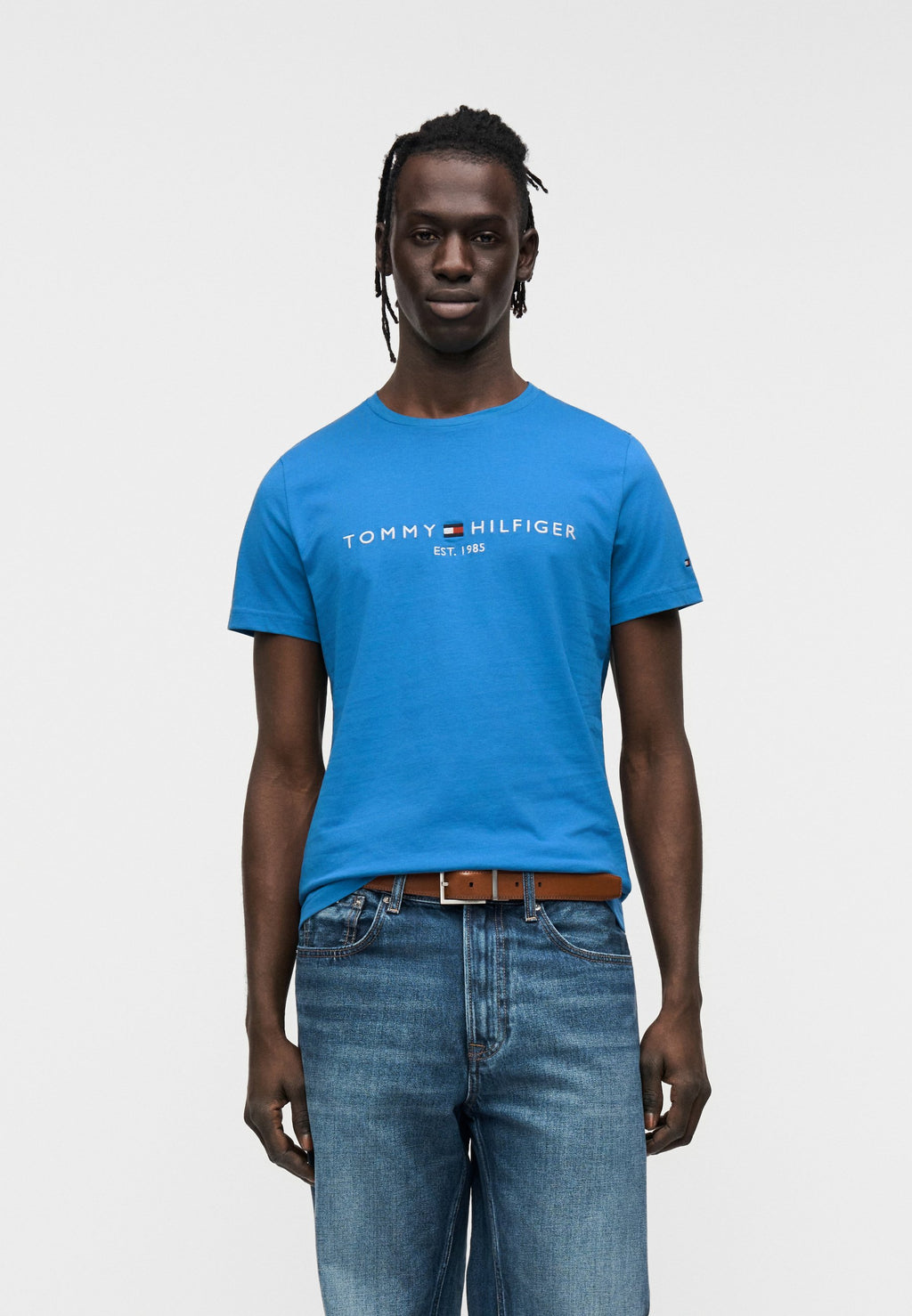 LOGO TEE Media 3