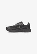 Under Armour TECH RUNNER - Walking trainers - black