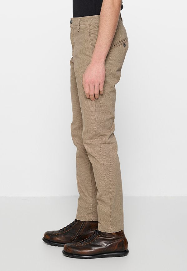Gaudi SLIM FIT