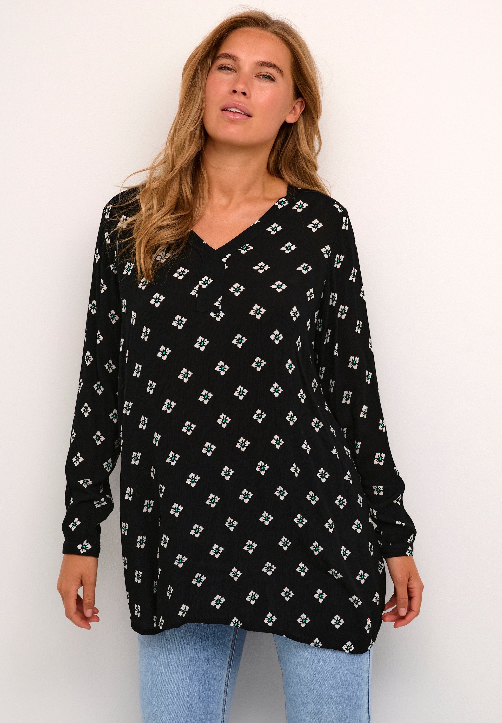 Kaffe AMBER V-NECK