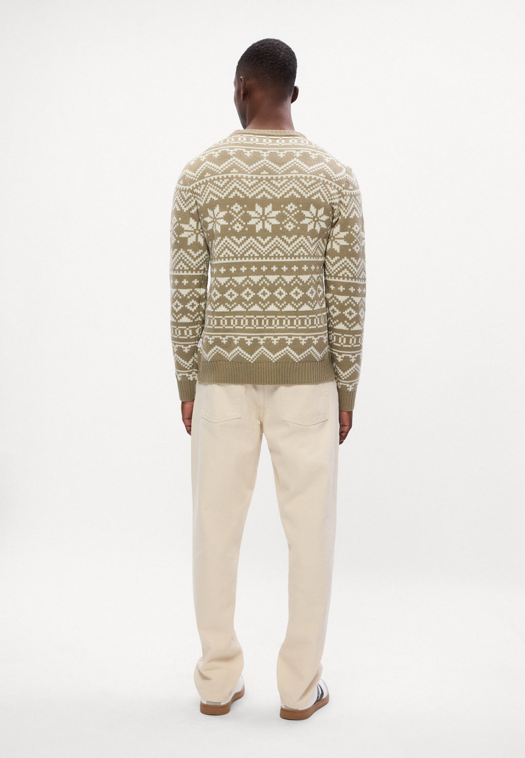 JACQUARD WINTER PATTERN  Media 5