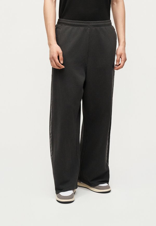 FAVELA DOUBLE LAYERED STRIPE REFLECTIVE