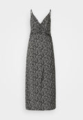 Schwarzes Maxikleid mit weißem Blumenmuster, V-Ausschnitt, schmalen Trägern und gerafftem Oberteil. Leichter Stoff mit glatter Textur.