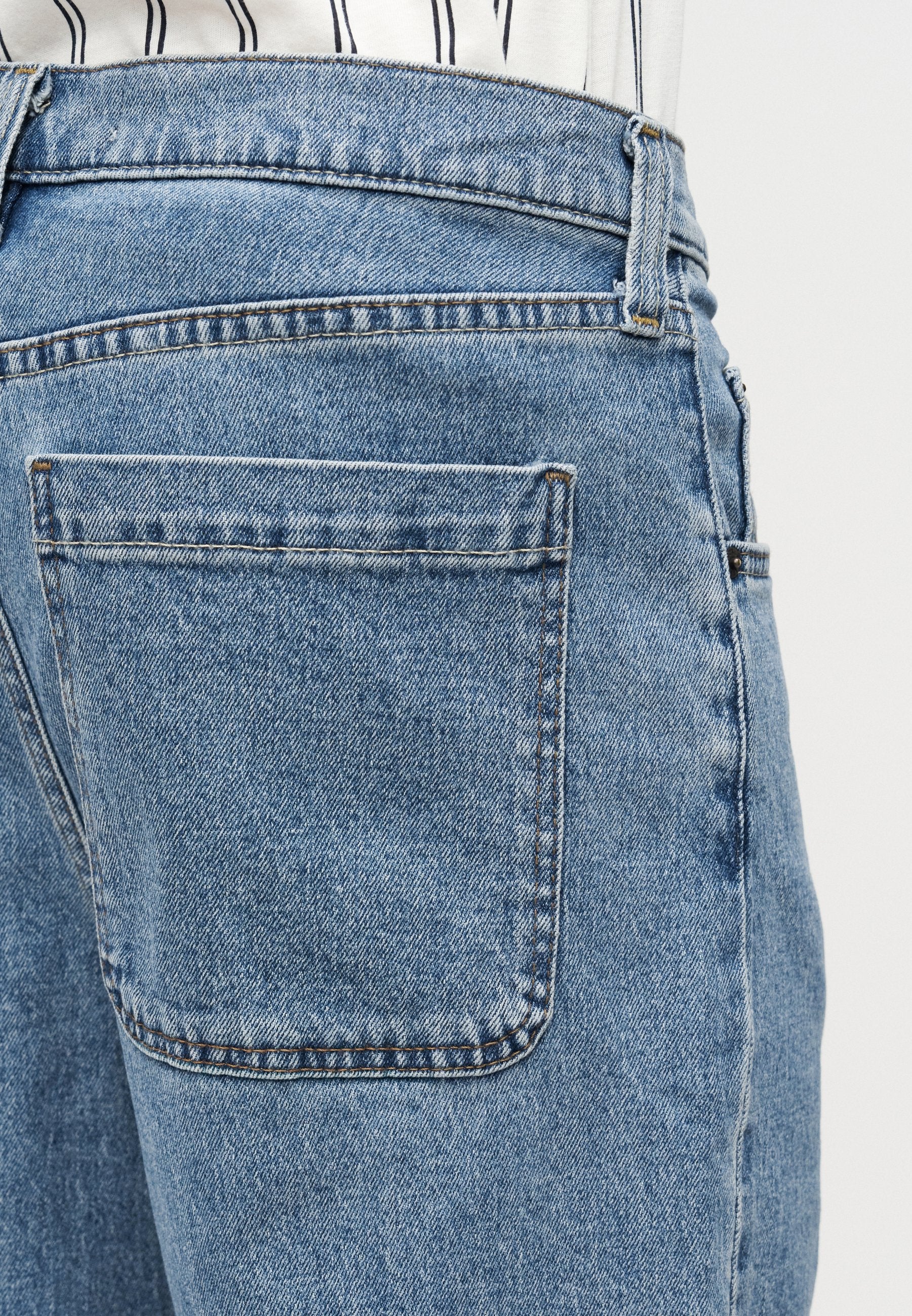 Hollister Co.