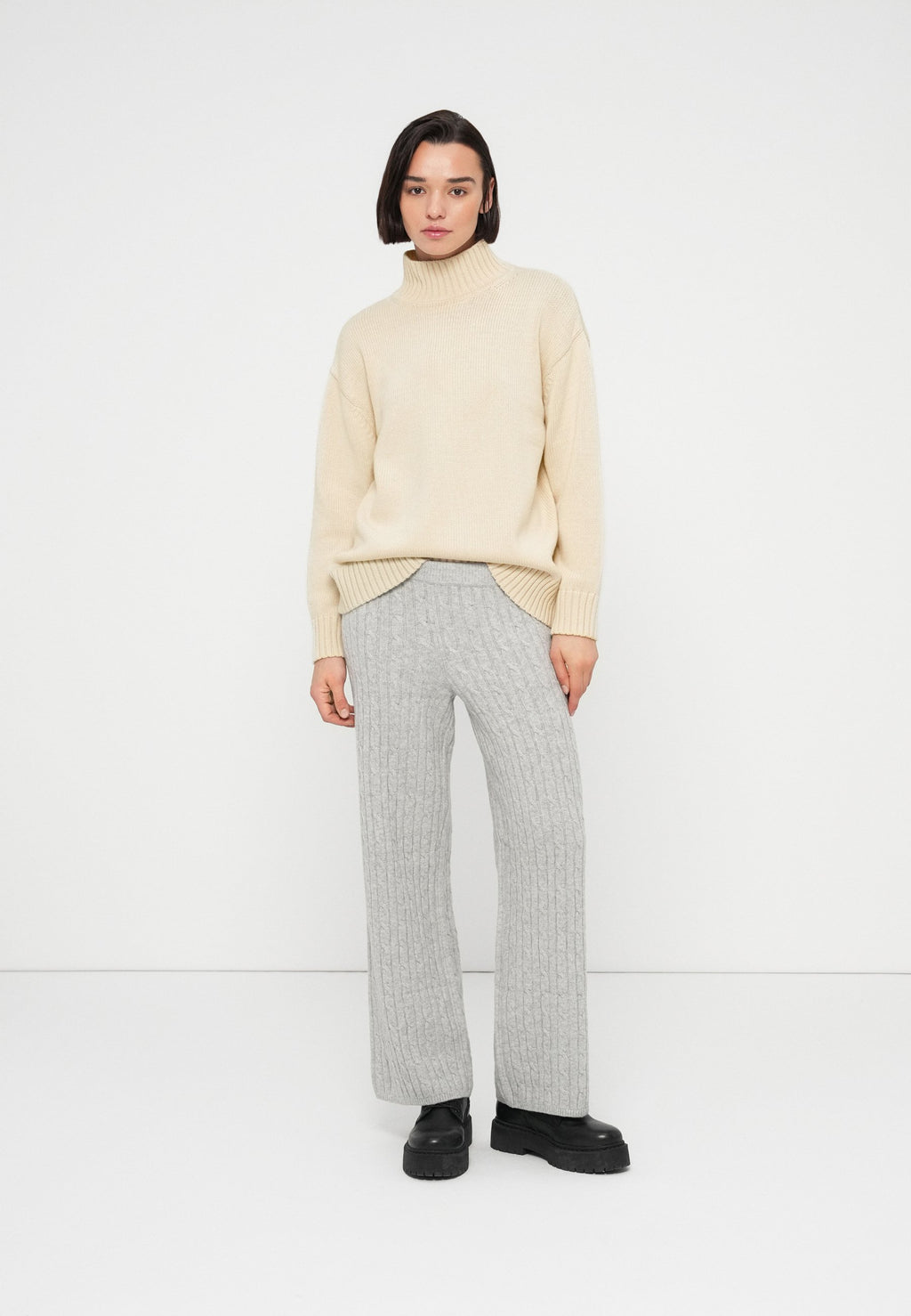 GAP MOCK NECK