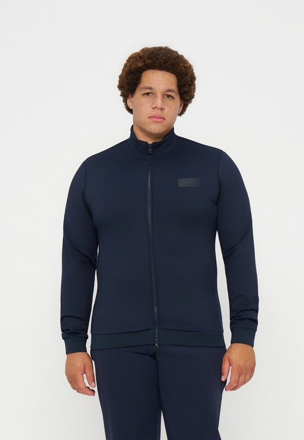 EA7 Emporio Armani