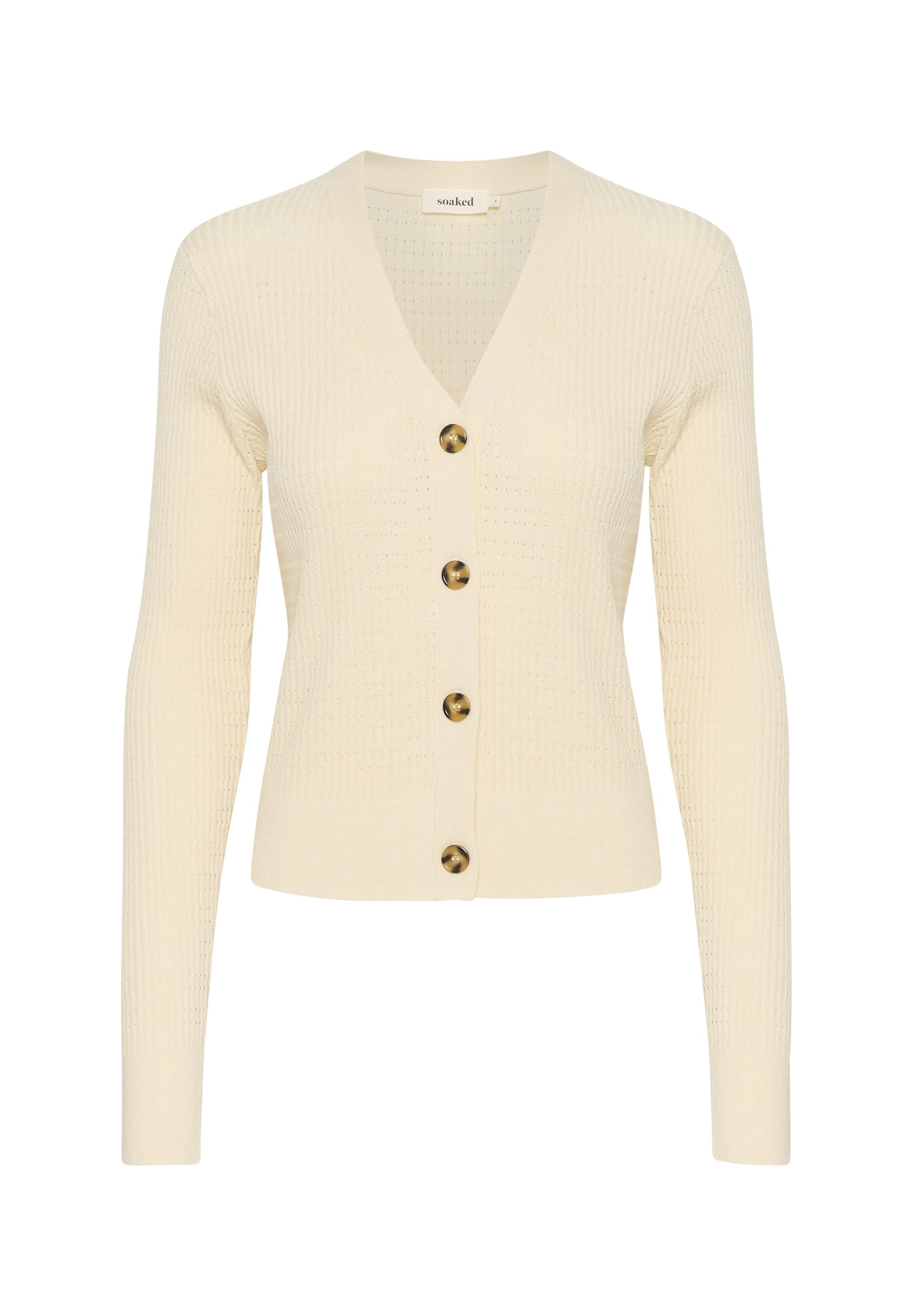 Cremfarbener gerippter Cardigan mit langen Ärmeln, V-Ausschnitt und fünf großen braunen Knöpfen auf der Vorderseite. Glatte Textur und figurbetonter Schnitt.
