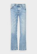 Helle, blaue Schlagjeans aus Jeansstoff. Sie verfügen über eine ausgewaschene Optik, ein distresses Patch, fünf Taschen und einen Knopfverschluss an der Taille.