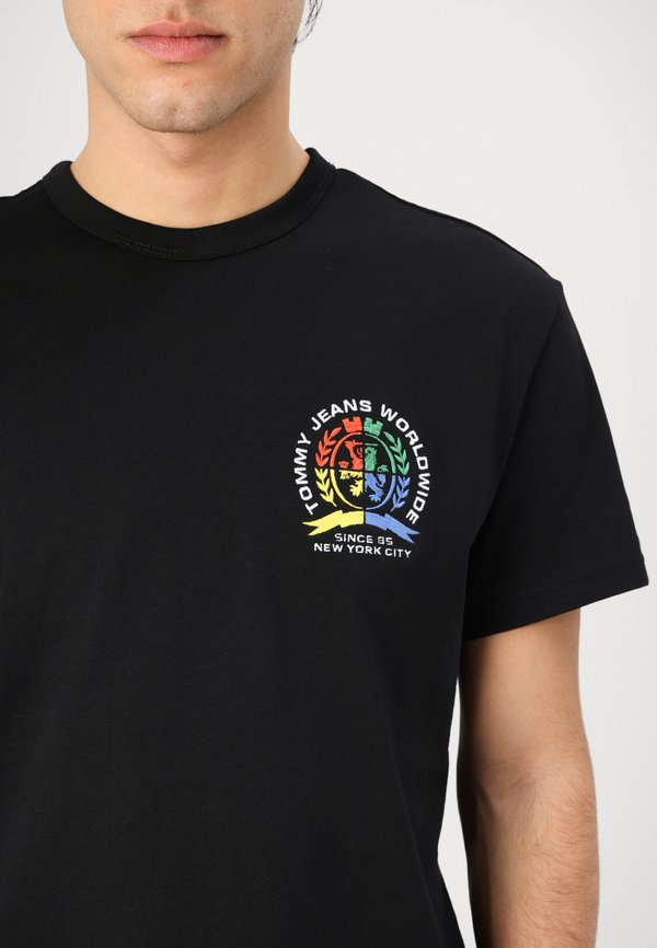 Tommy Jeans POP CREST TEE UNISEX