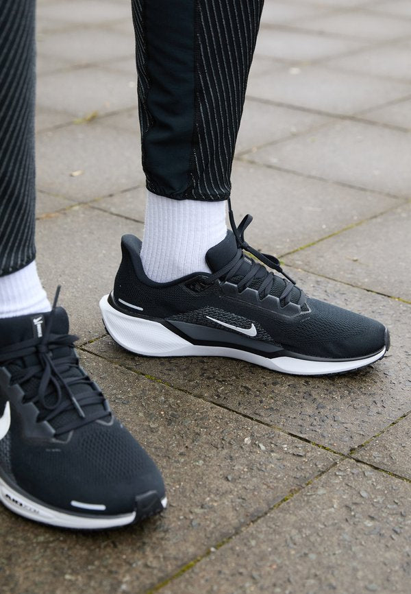 Nike Performance PEGASUS 41 - Road running shoes - black/white/anthracite