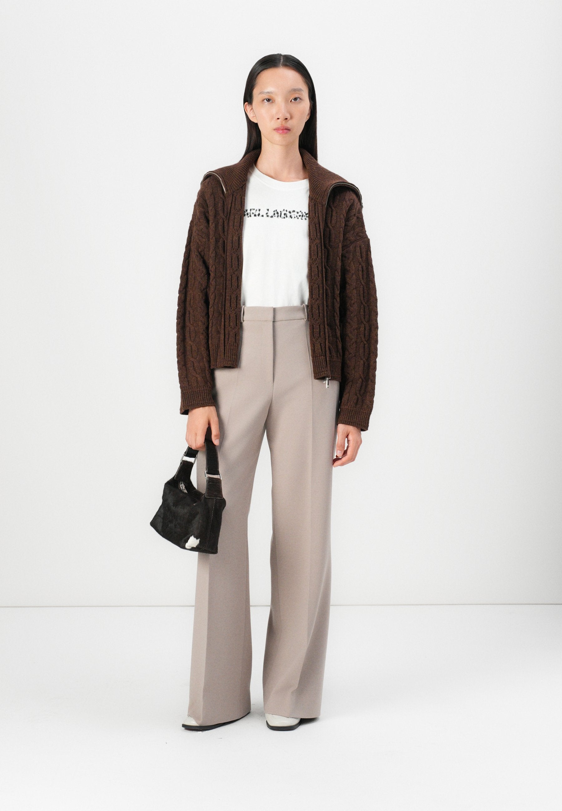 CABLE KNIT ZIP UP Media 2