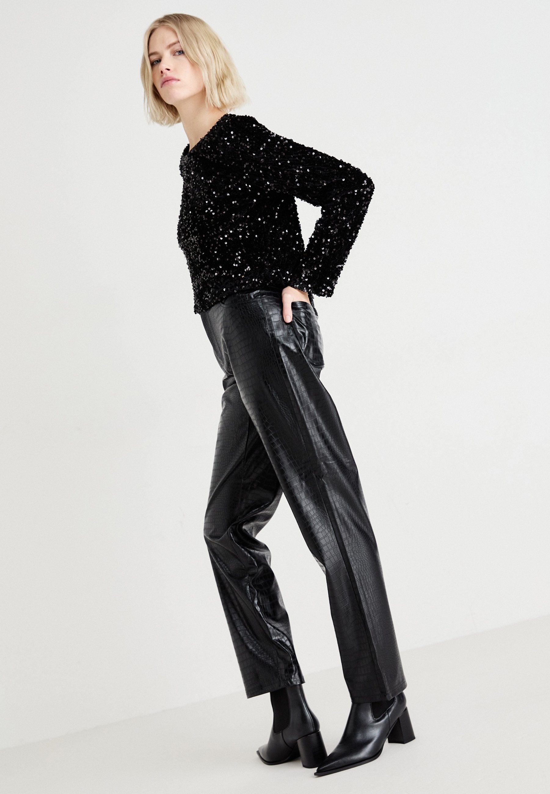 ONLKARA SNAKE PANT Media 5