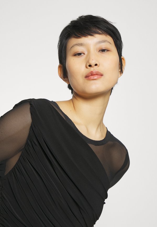 Norma Kamali LONG SLEEVE DIANA GOWN