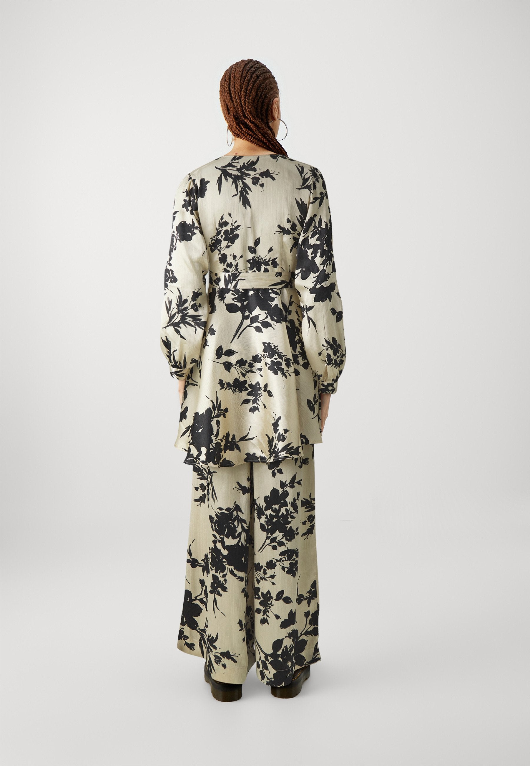 ONLSALIA WRAP DRESS Media 4