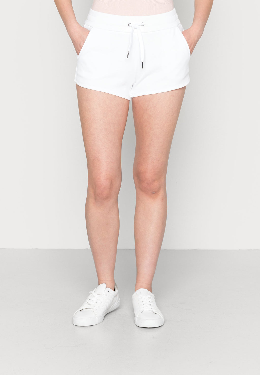 Armani Exchange Shorts Media 3